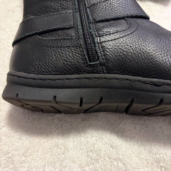BOC Black Leather Boots Women's 9, Buckle detail, full zip inside leg - Picture 12 of 13